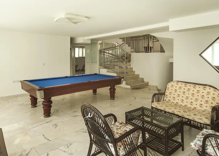 Parador Suite Hotel
